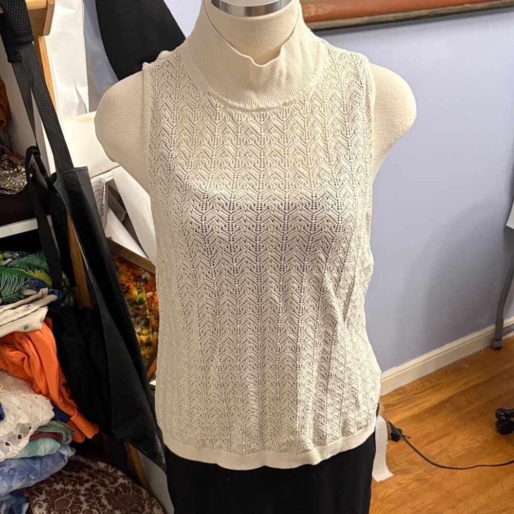 GAP Cream Sleeveless Knit Tank Top